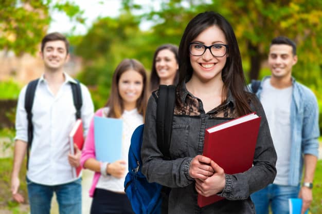 becas para estudiar en España
