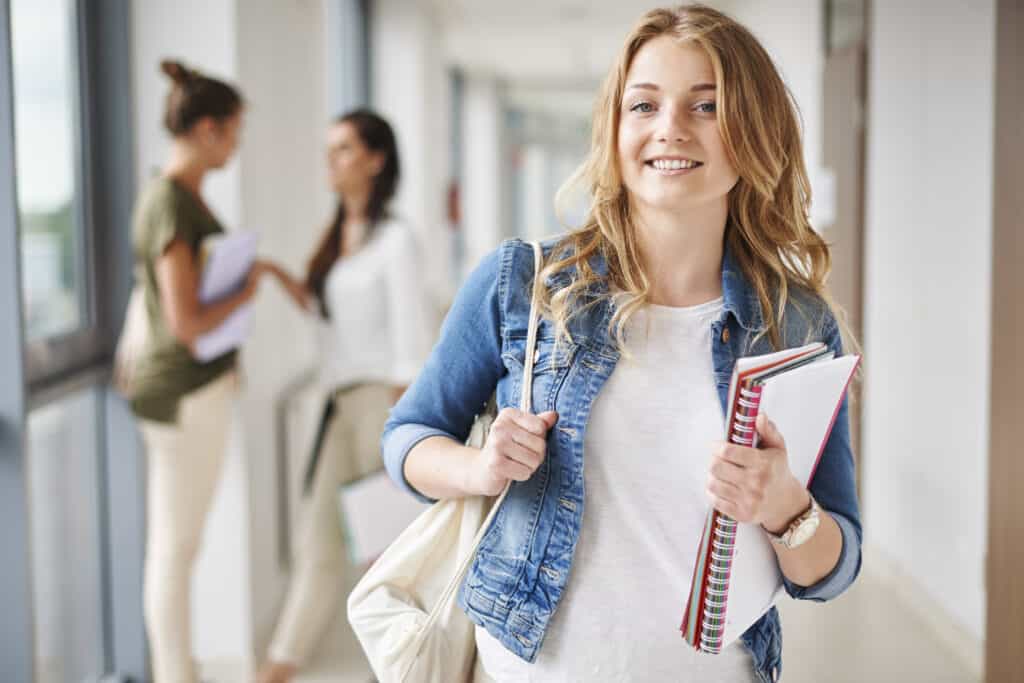 Becas para argentinos en Irlanda: opciones para estudio y trabajo