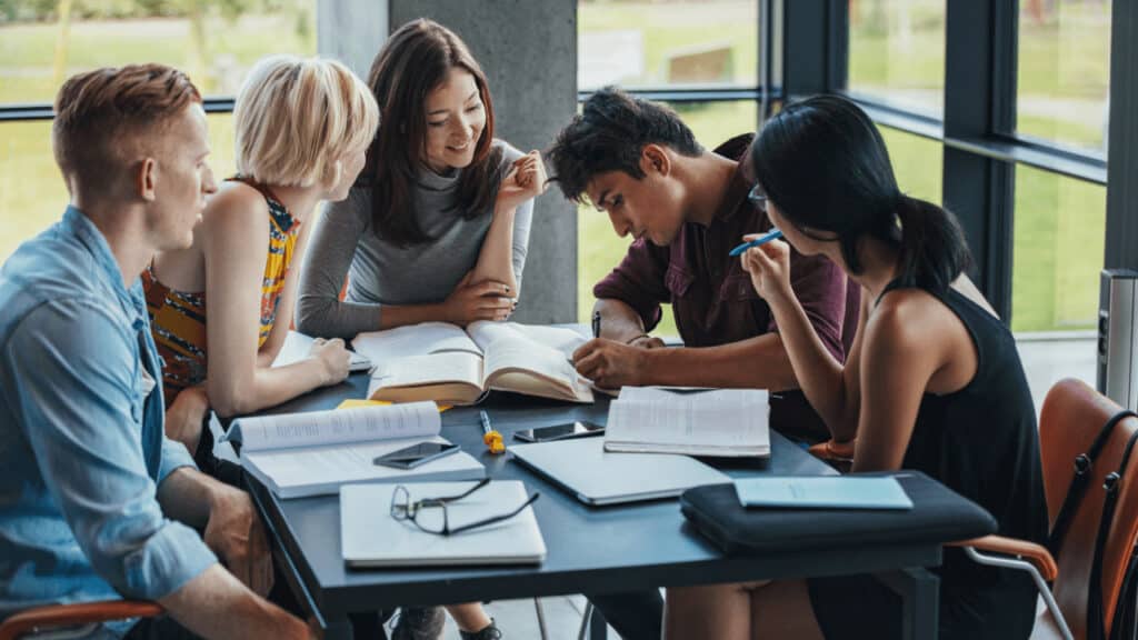 ¿Cuáles son los 5 requisitos para estudiar inglés en Irlanda?